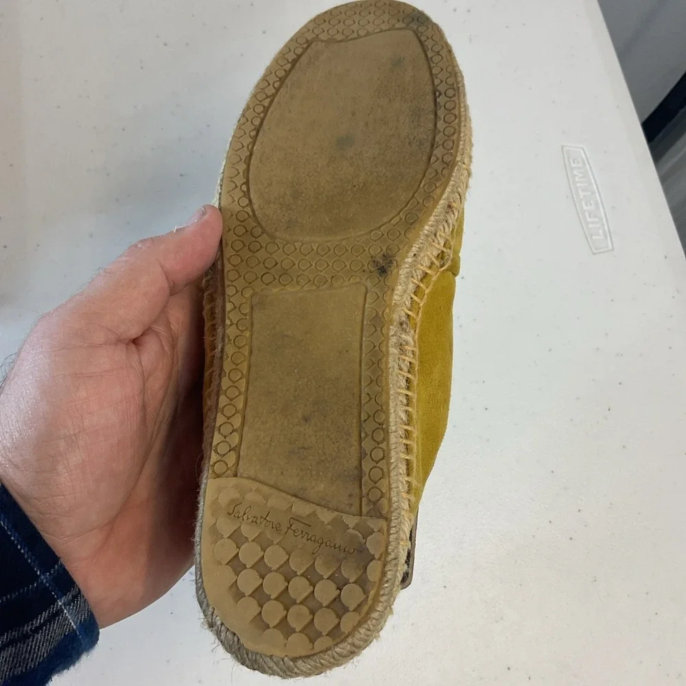 Ferragamo‎ Elodie Espadrille Suede Slip-On Flats Mustard Chartreuse Sz 7.5 Women
